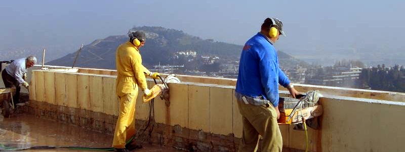Αδιαταρακτη Κοπη Μπετον με ακρίβεια χιλιοστού χωρίς επιβάρυνση του κτιρίου για την καθαίρεση μπαλκονιών, ορόφων, λιθοδομών, πλακών την δημιουργία εξωτερικών (παράθυρα, πόρτες,κτλ) και εσωτερικών (σκάλες, λεβητοστάσια, αποθήκες, τζάκια) ανοιγμάτων.